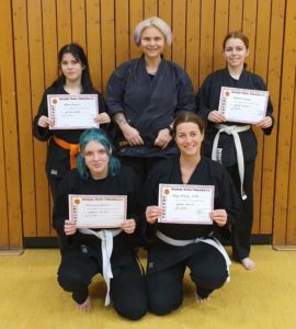 Jiu Jitsu-Prüfungen bei der Damen Selbstverteidigungsgruppe des SV Friedrichsfeld